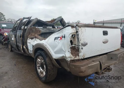 2011 Ford F-250 Lariat z USA, uszkodzony, nr VIN 1FT7W2BT4BEC91947